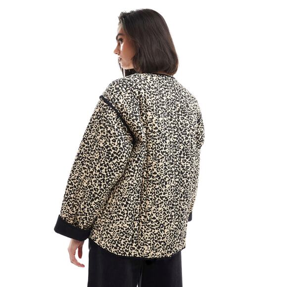 ASOS DESIGN cotton quilted leopard print bowtie tie front jacket Size Large Boxy - Picture 3 of 16